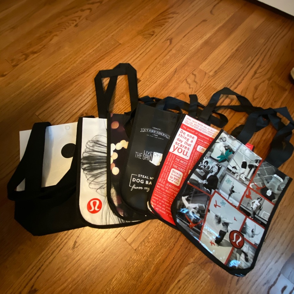 lululemon shoppers